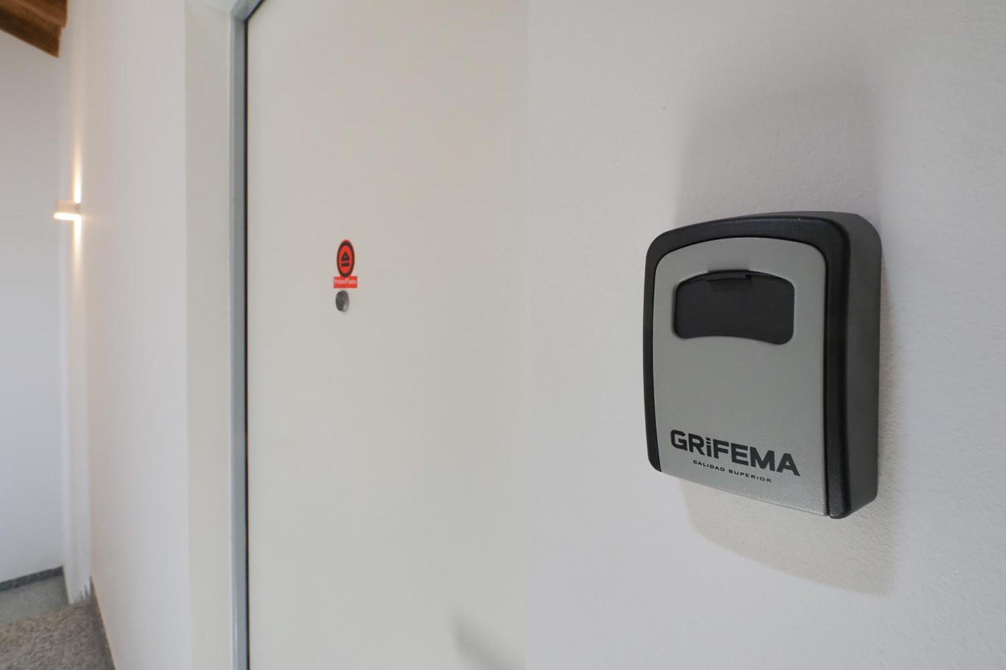 Appartement Primopiano - Zumbini G à Milan Extérieur photo